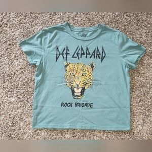 Urban Outfitters| Def Leppard Band Tee Graphic Tshirt